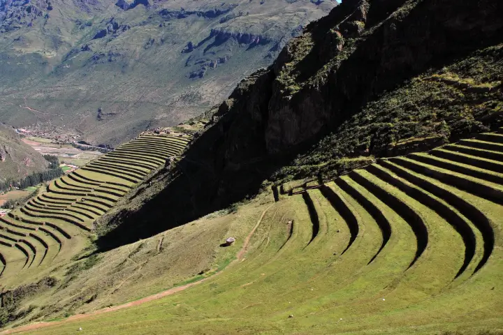 Peru travel - Piscacucho to Wayllabamba